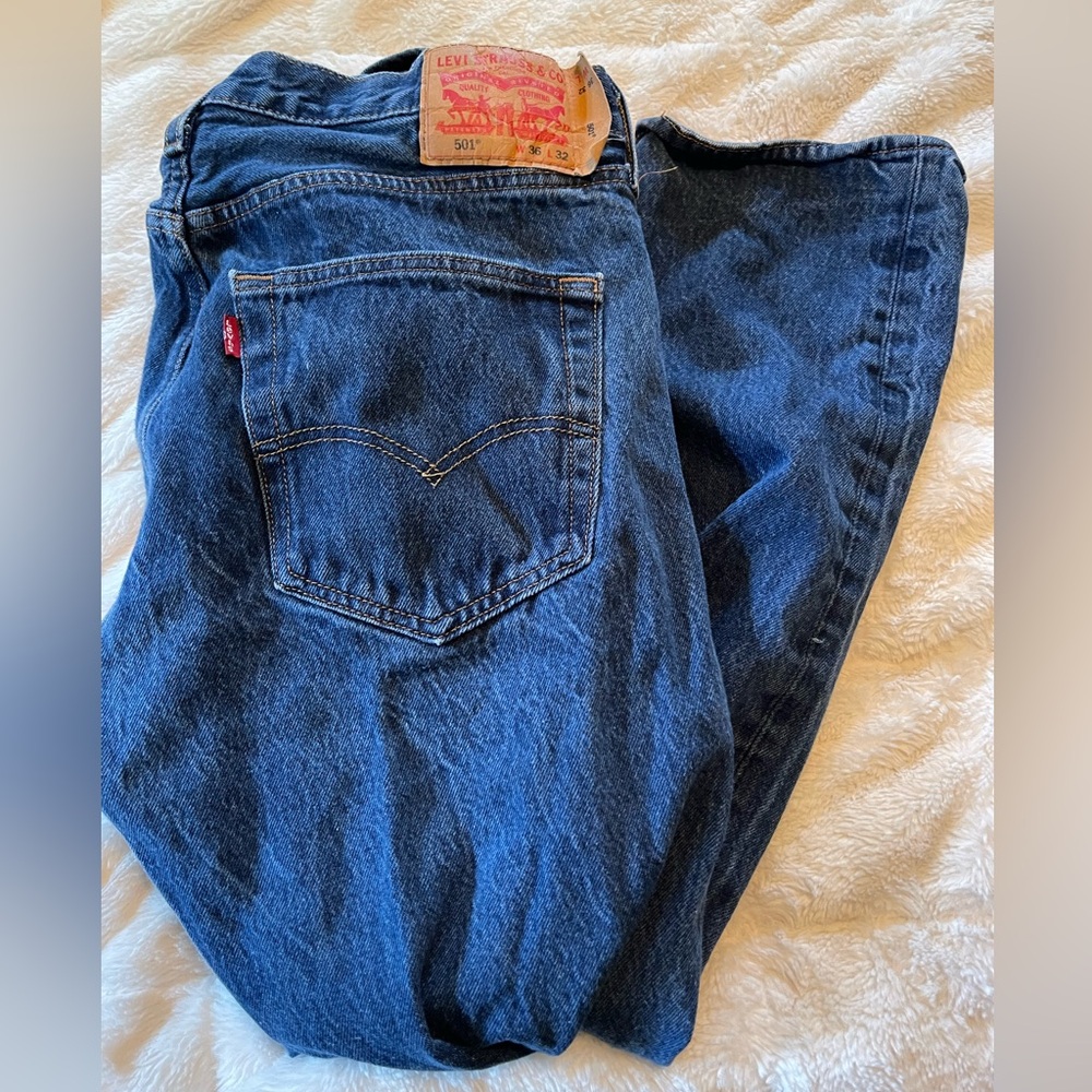 MENS LEVI’S 501 GENTLY USED